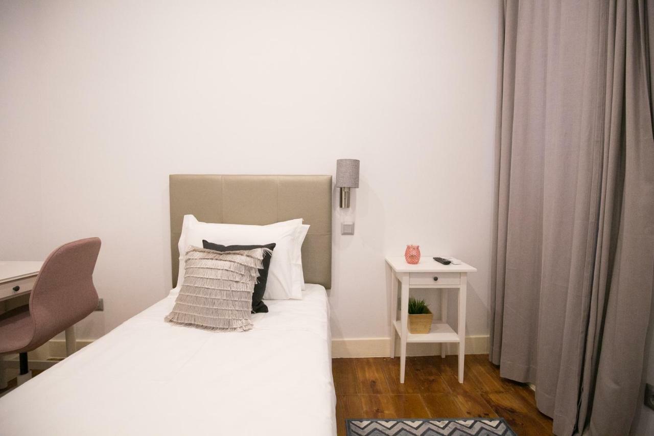 Rua Luciano Cordeiro Bhuiyan Family Host Lägenhet Lisboa Exteriör bild